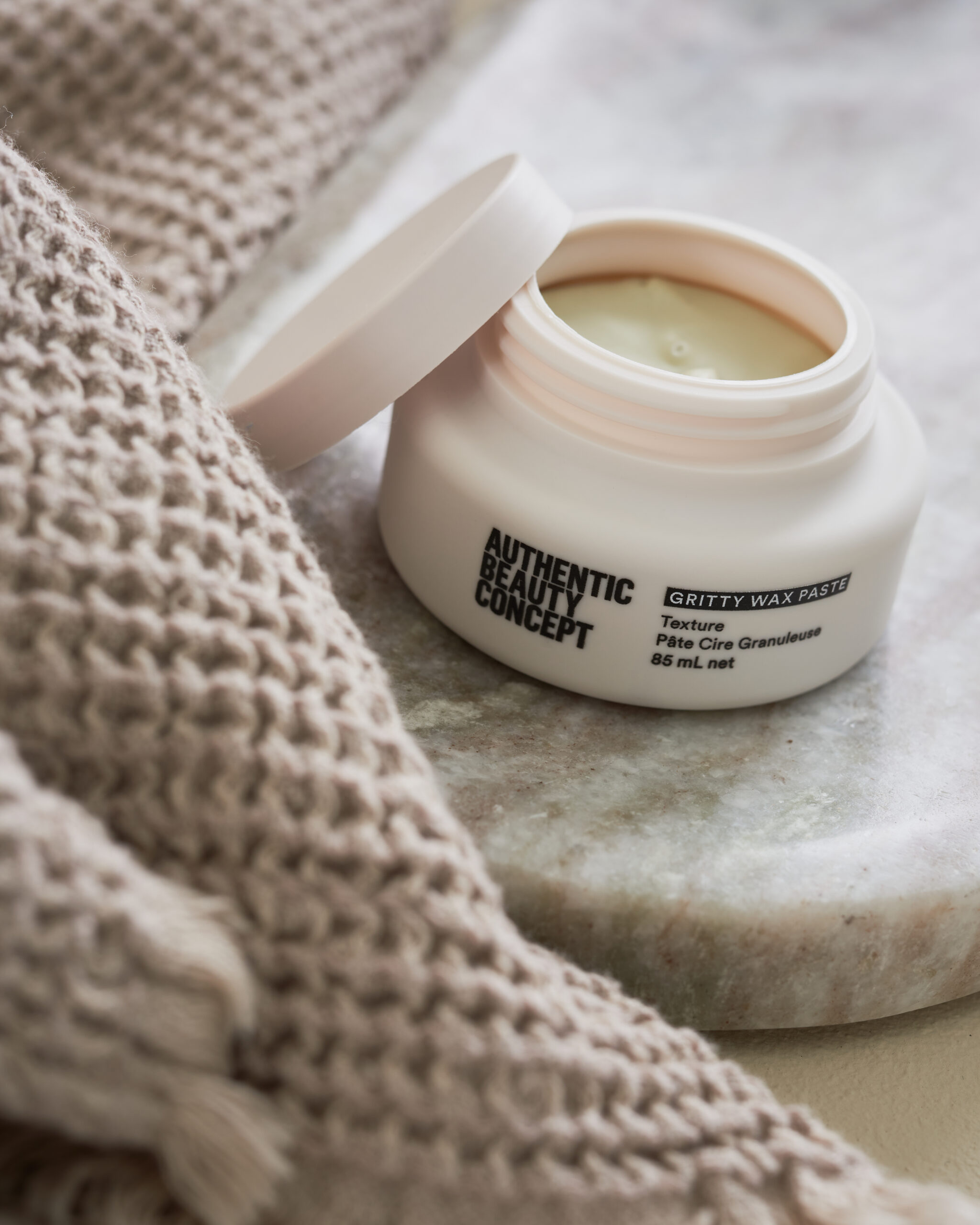 Authentic Beauty Concept Gritty Wax Paste 85ml - Image 3